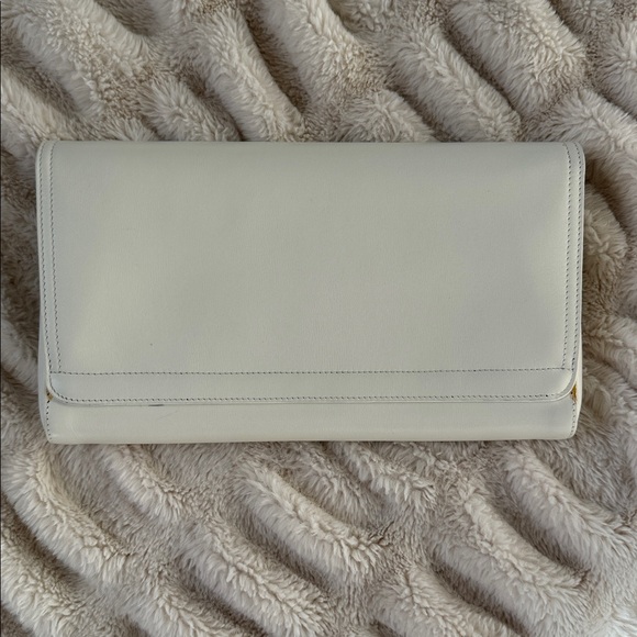 Roger Vivier White Leather Pochette Clutch Crossbody Chain Bag w Box - Picture 3 of 11